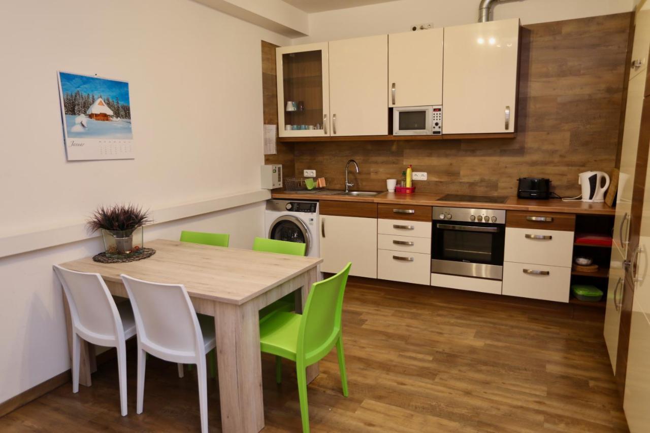 K&M Hostel Гамбург Экстерьер фото